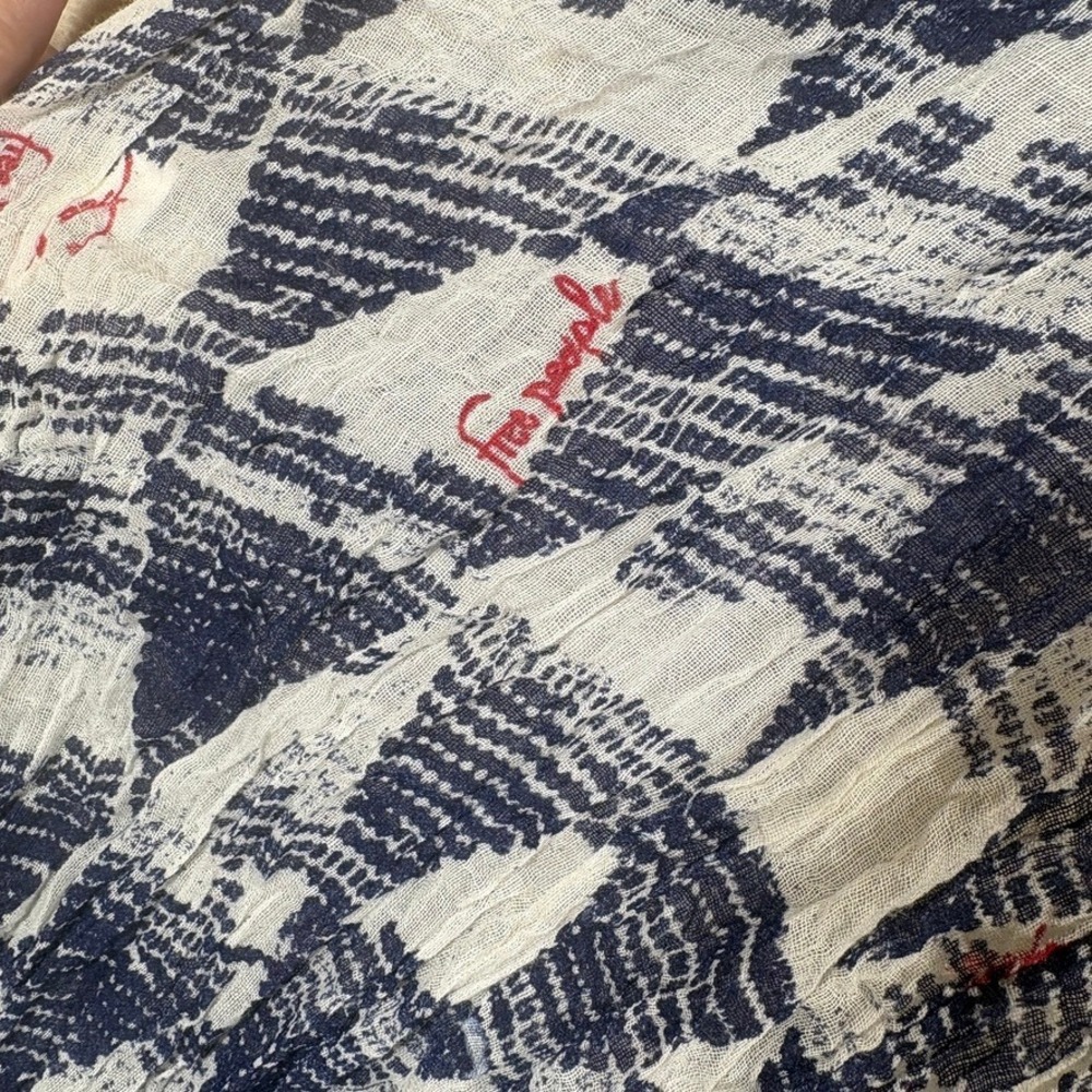 Free‎ People Navy White Geometric Diamond Print Crinkle Gauze Reusable Bag - Picture 6 of 6